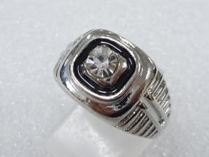 クリスタル　指輪(18号)